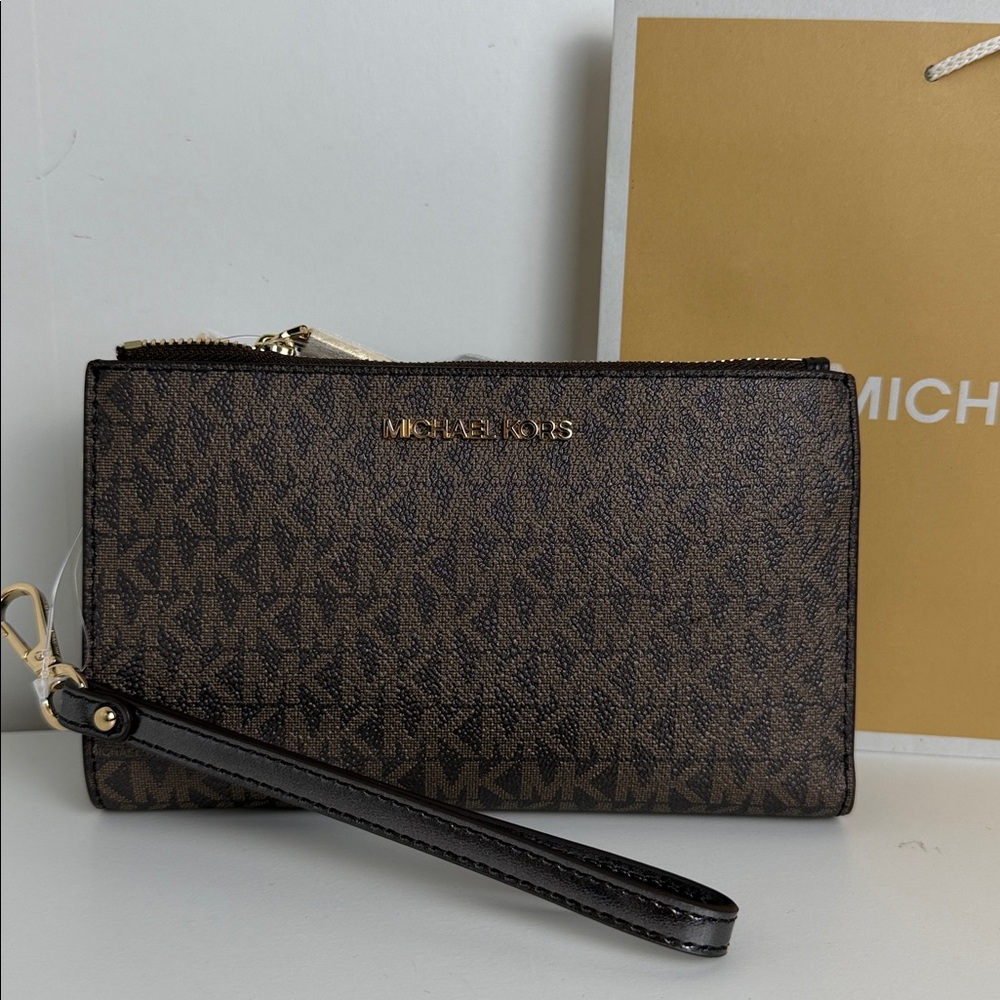 NWT Michael Kors Wristlet Wallet